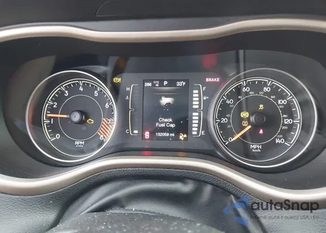 2015 Jeep Cherokee Latitude из США, поврежденный, VIN 1C4PJMCS2FW687262